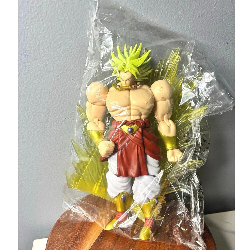 Legendary Super Saiyan Broly Figure with Energy Aura – Sealed DBZ